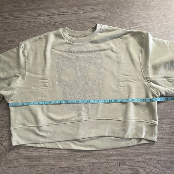 Bling Crystal Skull Sweatwhirt NWT - Picture 5 of 9